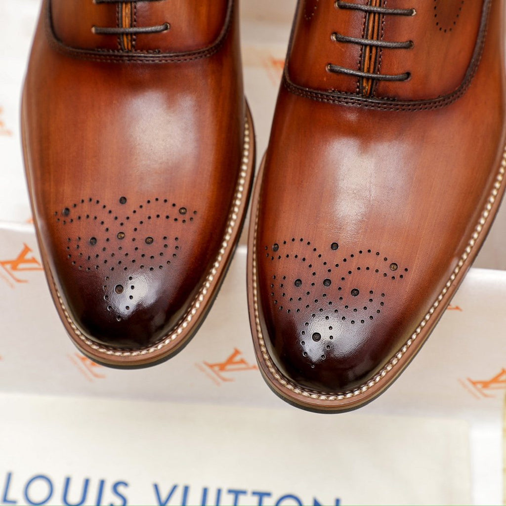 Louis Vuitton Perforated Toe Lace-Up Dress Shoes — detail
